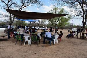 Entregan títulos de propiedad a comunidad indígena de Loma - Nacionales - ABC Color