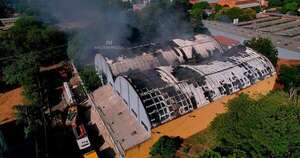 La Nación / Incendio de depósitos en Fernando de la Mora - OJO Galería
