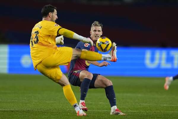 Barcelona gana al Rayo y arrebata el liderato al Real Madrid - Fútbol Internacional - ABC Color