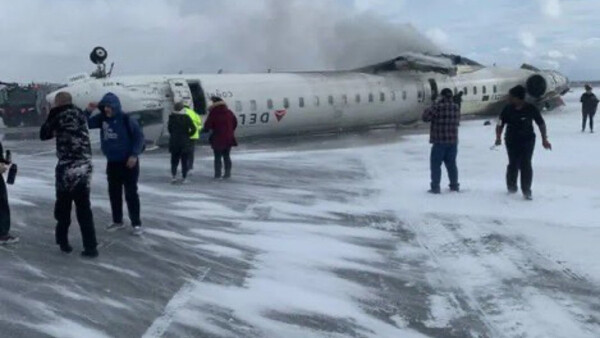 Investigan accidente de avión que volcó al aterrizar en Toronto » San Lorenzo PY