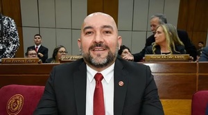 Aceptarán renuncia de Arévalo a su banca en Diputados