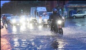 Se vino la lluvia y con todo - 1000 Noticias