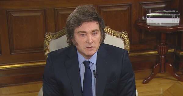 La Nación / Milei negó promoción de polémica criptomoneda: “Me comí un cachetazo”