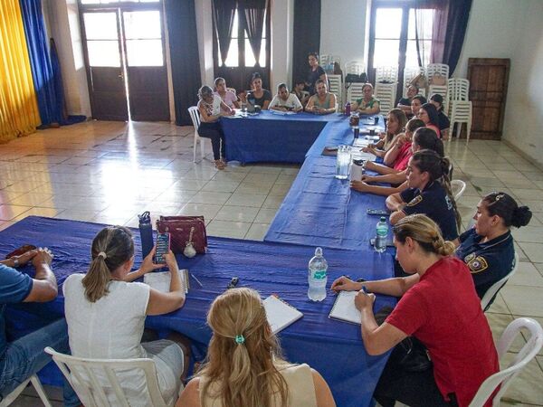 Mesa PREVIM Encarnación planifica acciones para fortalecer la protección de mujeres en 2025