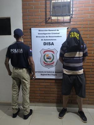 Detienen a hombre y recuperan vehículo robado en argentina en la aduana de Encarnación.