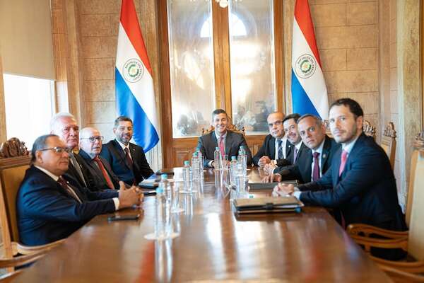 Reunión de poderes convocada por Peña “fue una cumbre del vyrorei” - Política - ABC Color