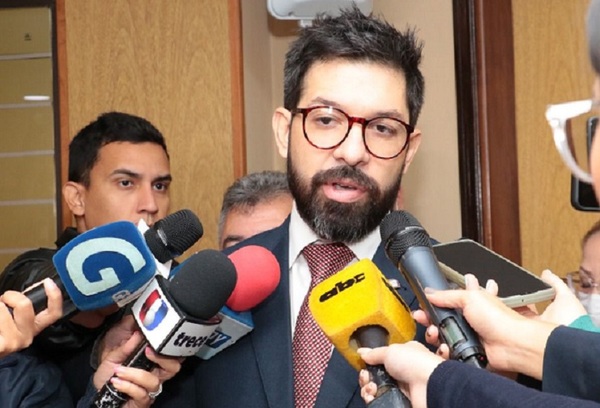 Juez Legal entregará esta tarde copias de chats de «Lalo» Gomes