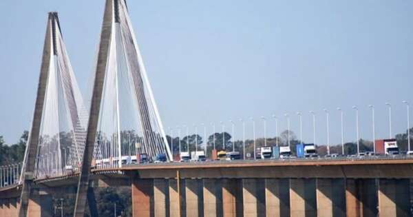 Diario HOY | Implementan control diferenciado para camiones en el Puente Encarnación-Posadas