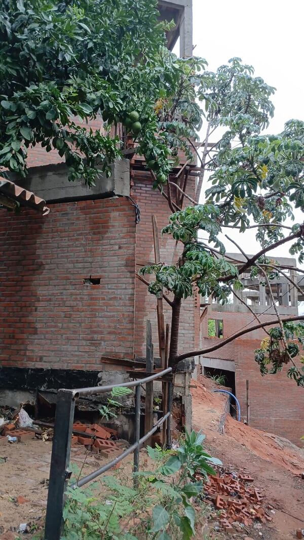 Chacarita Alta: tras un año, Gobierno solo entregó 4 viviendas con problemas de energía - Nacionales - ABC Color