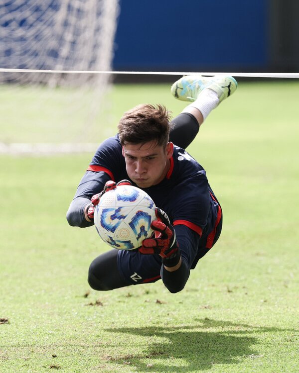 Orlando Gill y su gran momento en San Lorenzo de Almagro - 1000 Noticias