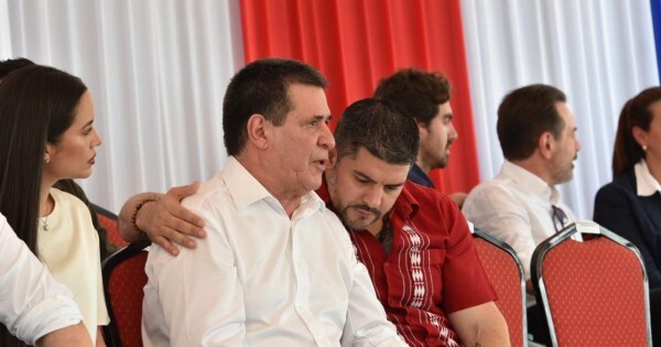 Nenecho ya trabaja para su reelección pese a la investigación por los "detergentes de oro"