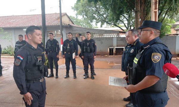 Policía Nacional reconoce a agentes que participaron en intensa persecución y enfrentamiento con delincuentes