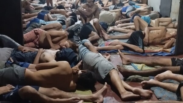 Así duermen los presos de la cárcel de Concepción ante crisis de sobrepoblación