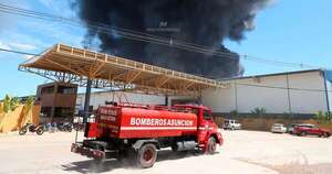 Diario HOY | Intensifican control del agua tras incendio en Puerto Fénix