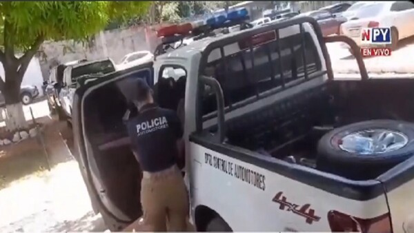 Incautan camioneta a nombre de Miguel Insfrán, alias "Tío Rico"