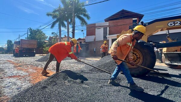 Gobierno compromete m谩s de US$ 230 millones para obras viales en distritos prioritarios
