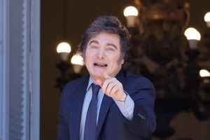Milei enfrenta su peor momento desde que asumió, según periodista - Portal Digital Cáritas Universidad Católica