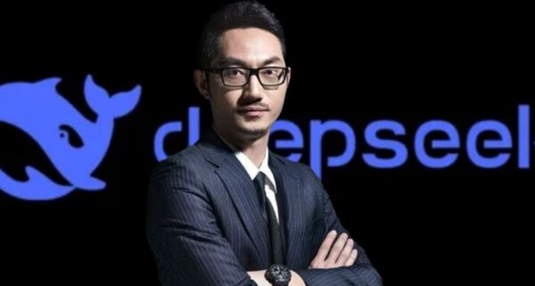 Retiran DeepSeek de tiendas de aplicaciones mientras verifican su privacidad