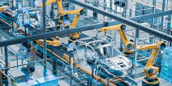 Trump impondrá aranceles del 25% a autos importados, productos farmacéuticos y chips