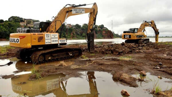 En alerta por remoción de rocas en islote volcánico de Itá Pytã Punta