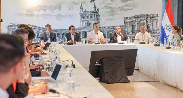 Gobierno pretende invertir USD 230 millones en obras en distritos prioritarios