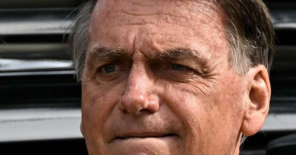 La Nación / Bolsonaro fue imputado por intento de golpe en 2022