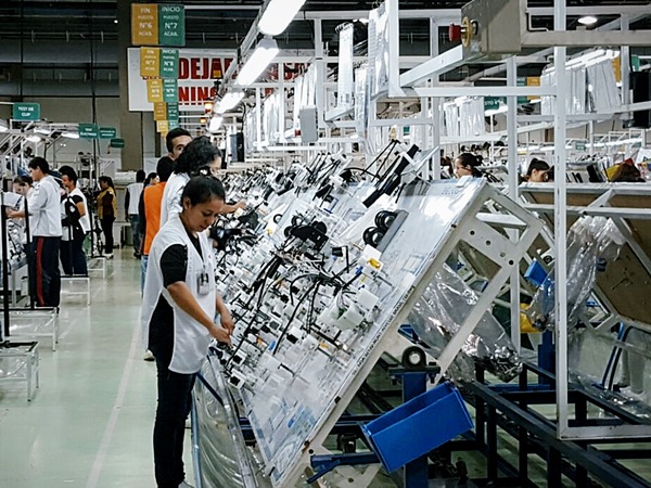 Maquiladoras impulsan empleo y exportaciones en 2025