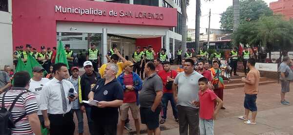 Transportistas retoman paro total - San Lorenzo Hoy