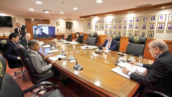 Corte acepta renuncias y suspende a juezas implicadas en los chats de Lalo Gomes