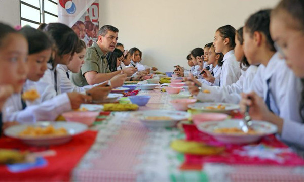 Gobernador Marcelo Soto garantiza alimentación escolar desde el primer día de clases - OviedoPress