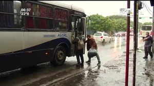 Multas por salpicar a peatones: una norma poco conocida - SNT