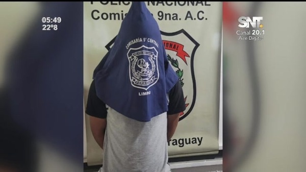 Detienen a joven por robar chocolates en un supermercado - SNT