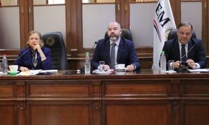 El JEM puede funcionar con 57 funcionarios, pero tiene 300