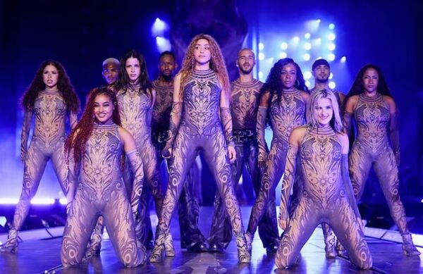 Shakira ya está mejor y dio su primer concierto en un país de habla hispana - La Clave