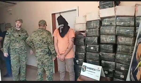 Requisan más de 900 kilos de marihuana en un barrio de Ciudad del Este - ADN Digital