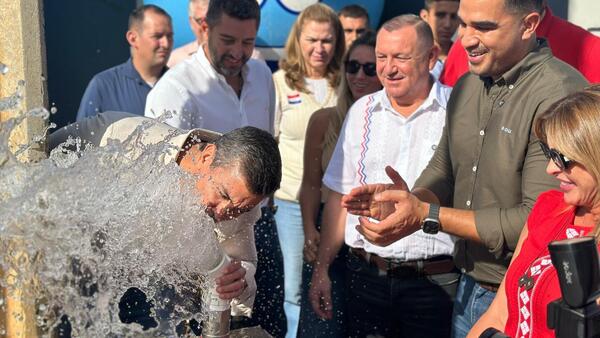 Pilar avanza hacia fase II de defensa costera y amplía red de agua potable