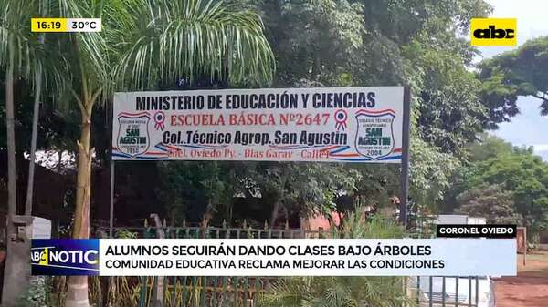 Video: escuela de Coronel Oviedo continuará dando clases bajo los árboles por falta de respuestas del MEC - ABC Noticias - ABC Color