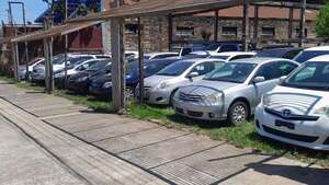 Estos son los “caballitos de batalla” de los vendedores de autos “Chileré” - Economía - ABC Color