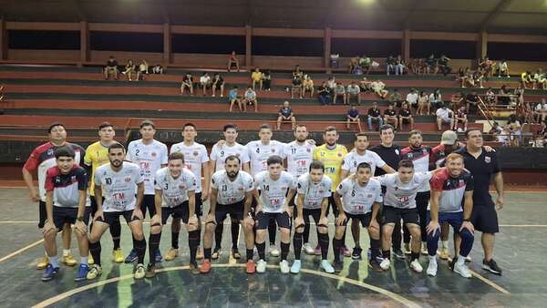 Fútbol de salón: Minga golpea a Franco - Polideportivo - ABC Color