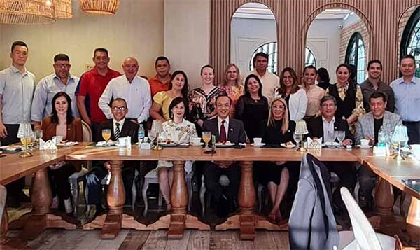Cónsul Camilo Chang deja sede diplomática de CDE, trás 5 años | DIARIO PRIMERA PLANA