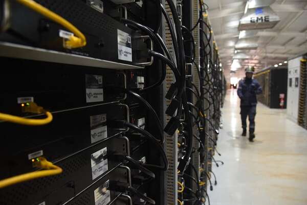 ANDE prevé ingresos por venta de energía a criptomineras por US$ 295 millones para este año - Economía - ABC Color