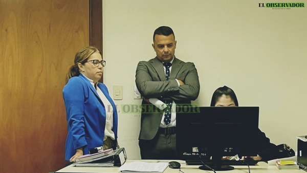 Pedido de defensa pública e incomparecencia de acusado impiden preliminar en caso de extorsión a conductor de plataforma