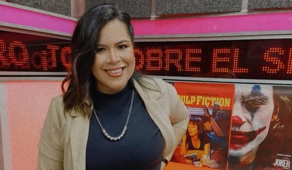 (VIDEO) ¡Conductora de TV contó que su primer beso fue con su primo!