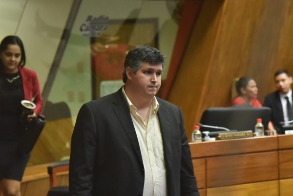 Reiteran pedido de desafuero del diputado Esteban Samaniego