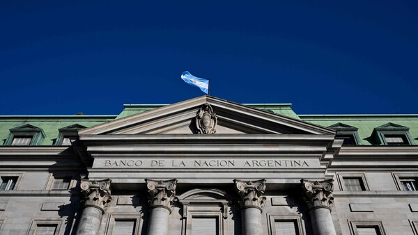 Milei convierte en sociedad anónima el Banco de la Nación Argentina