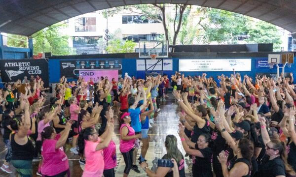 La actividad física y el homenaje a la mujer se unen en una gran masterclass de zumba