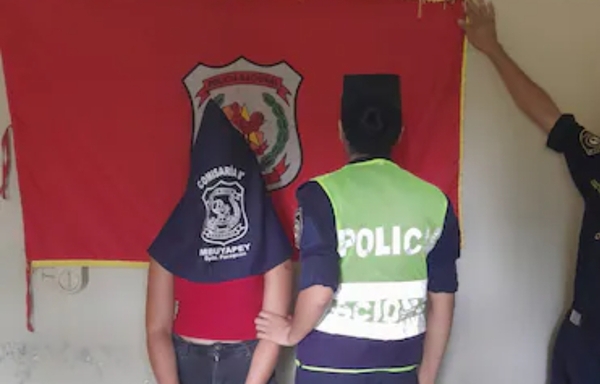 Joven es detenida por supuesto robo de un "corpiño" a una concejala - Noticiero Paraguay