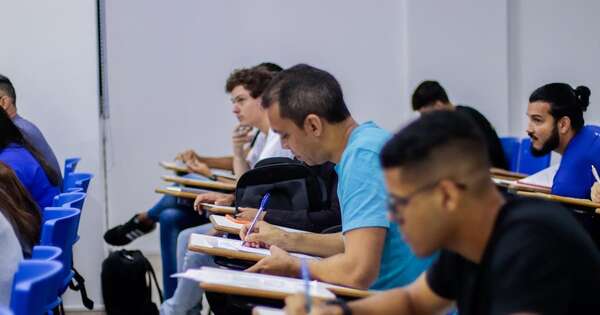Diario HOY | ANR dispone de 500 becas para interesados en cursar carreras universitarias