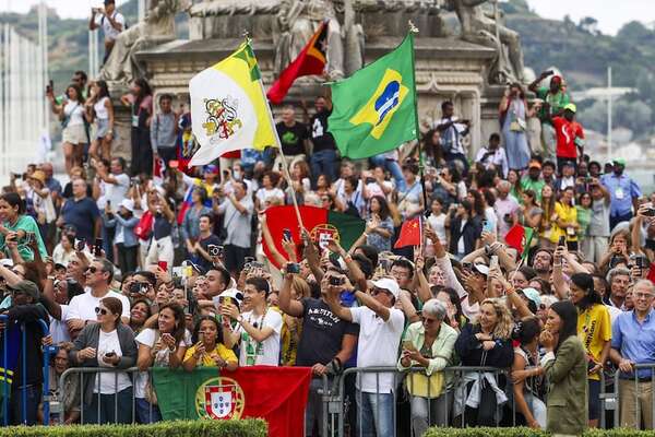 Jóvenes piden ayuda para viajar a Roma y participar del Jubileo Católico - Nacionales - ABC Color