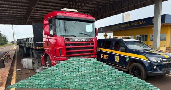 La Nación / Cae camión con matrícula paraguaya que llevaba 400 kilos de cocaína colombiana